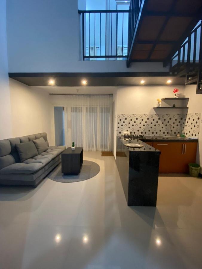 Villa Royal Arois Syariah Dekat Jatim Park 3 Tlekung Ngoại thất bức ảnh